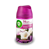 Освежитель воздуха сменный блок Нежность шелка и лилия  AirWick 250мл (6)